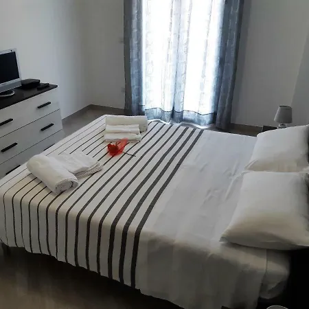 Home33 *